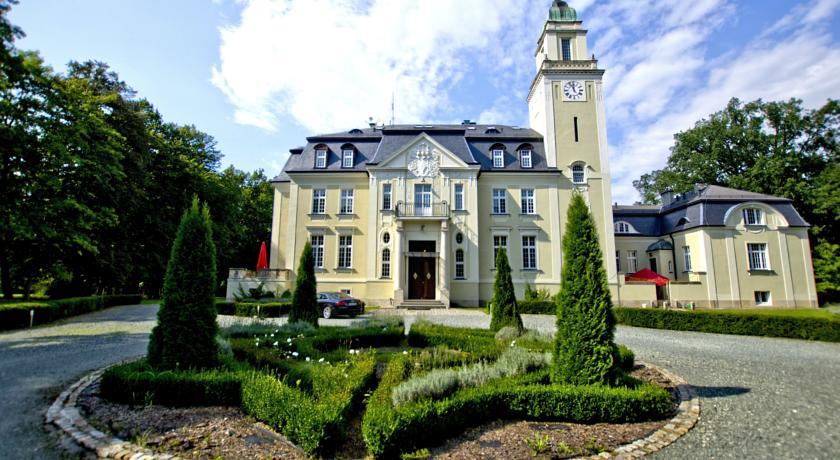 Отель Pałac Borowa