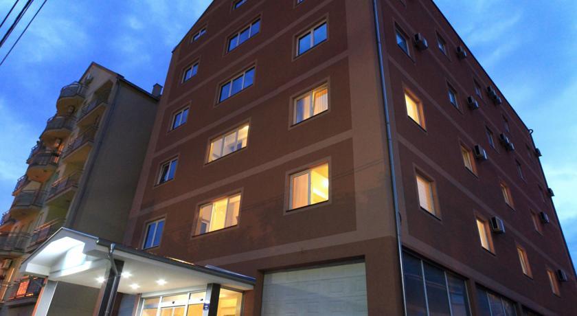 Отель Hotel Feniks Požarevac