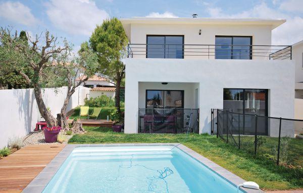 Апартаменты Holiday home Sanary Sur Mer EF-1451