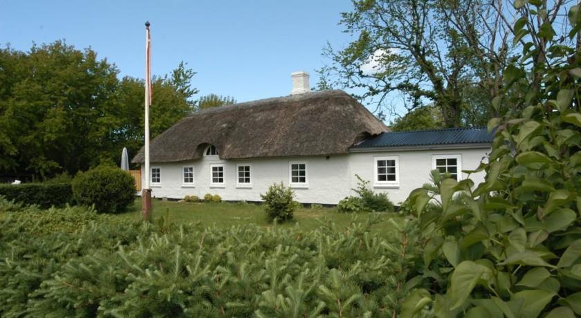 Апартаменты Holiday home Kirkebyvej 19