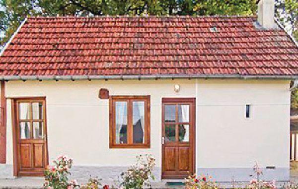 Апартаменты Holiday home Le Neufbourg UV-1118