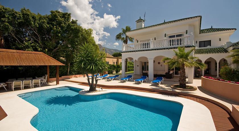 Вилла Villa Nueva Andalucia