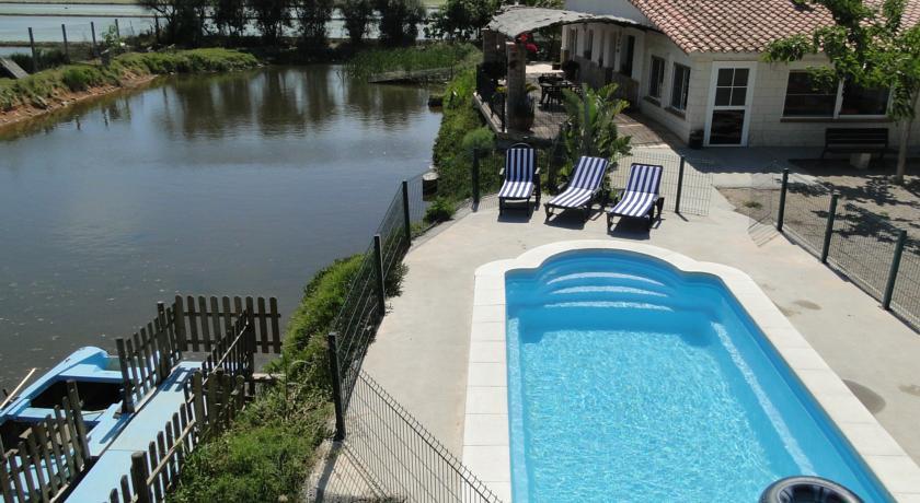 Апартаменты Holiday Home Paradise Ebro 1