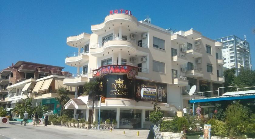 Отель Hotel Lion Gate