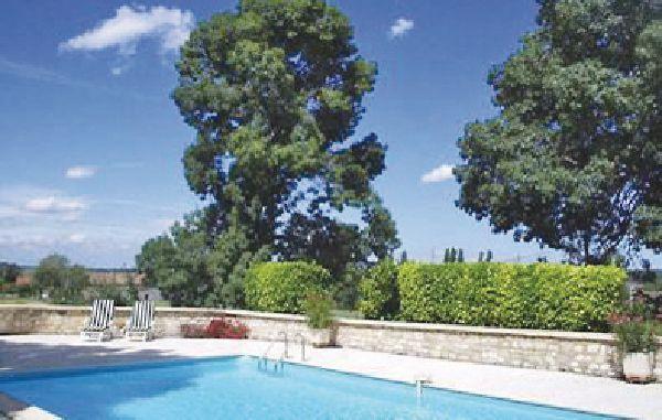 Апартаменты Holiday home Montagnac sur Lede K-660