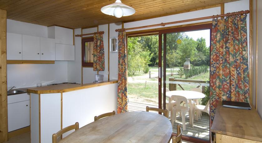 Отель Village de Gîtes de Chirac