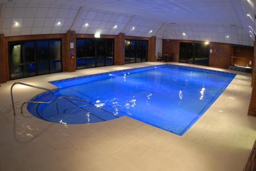 Отель Cricklade Hotel