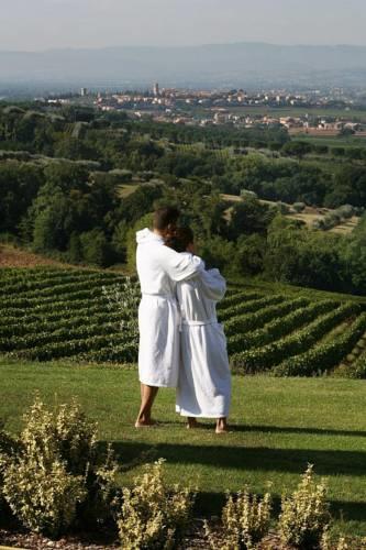 Отель Hotel Relais Borgo Brufa 
