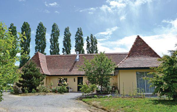 Апартаменты Holiday home Salies de Bearn MN-1668