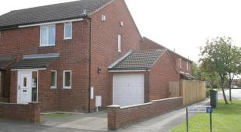 Апартаменты Ganton Close