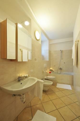 Апартаменты Villa Isella Loggio
