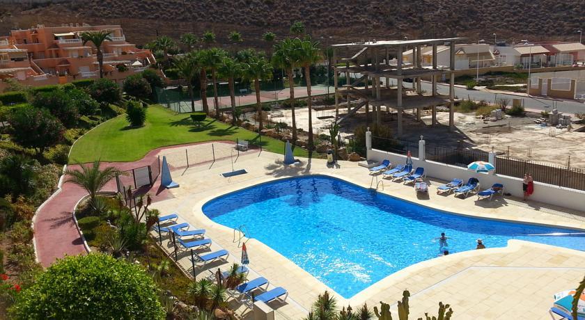 Апартаменты Aparthotel Suitotel Las Colinas