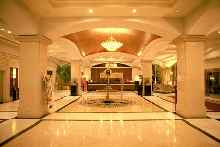 Отель Holiday Inn Zhengzhou