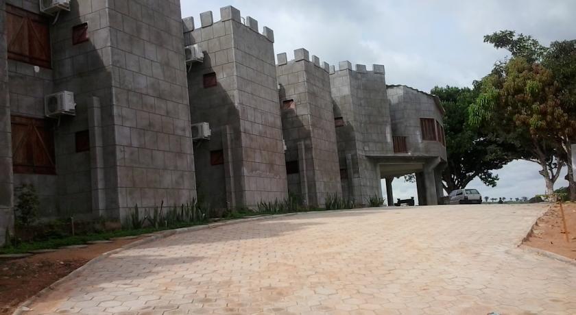 Отель Hotel Castelo Altamira
