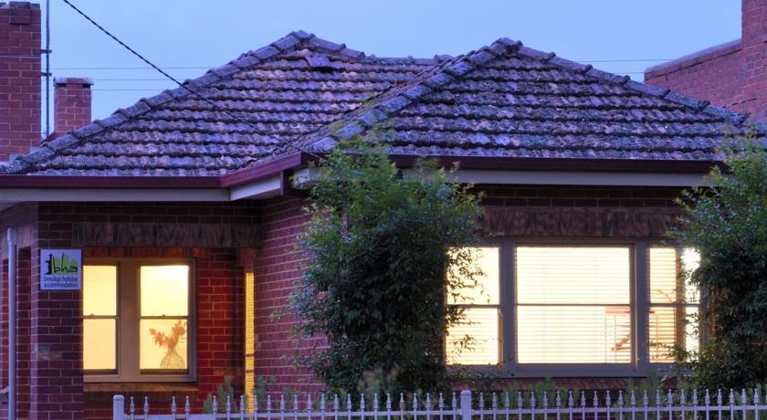 Апартаменты Elm Cottages