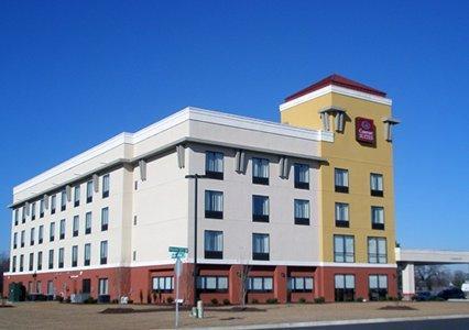 Отель Comfort Suites Wilson