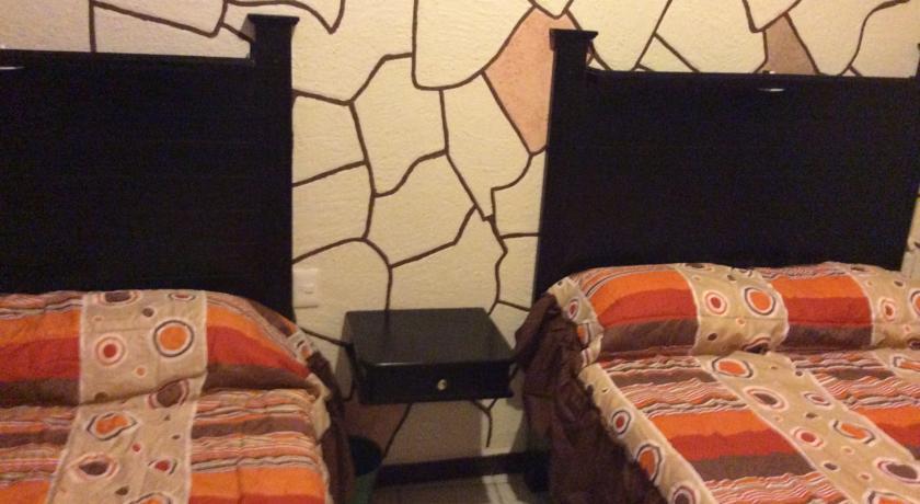 Отель Hotel Gilbon