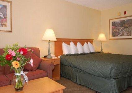 Отель Quality Inn & Suites
