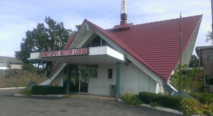 Отель Honeyspot Motor Lodge