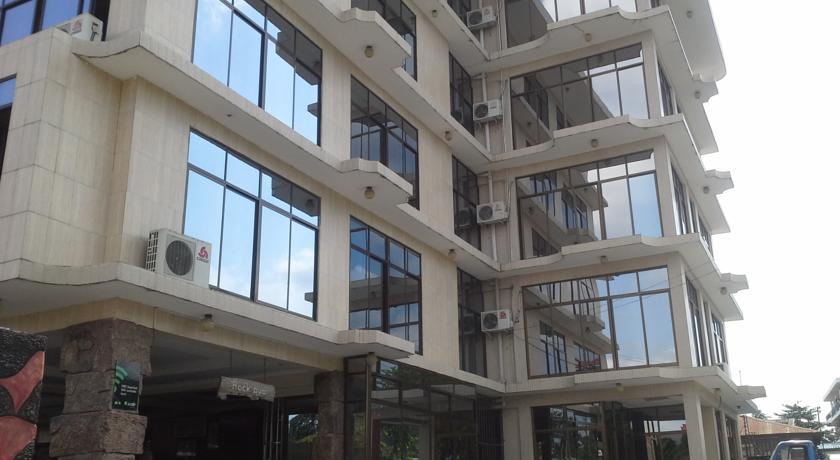 Отель Golden Park Hotel