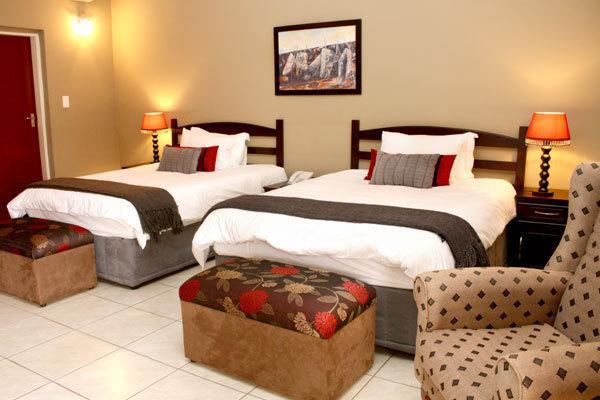 Отель 2Ten Hotel