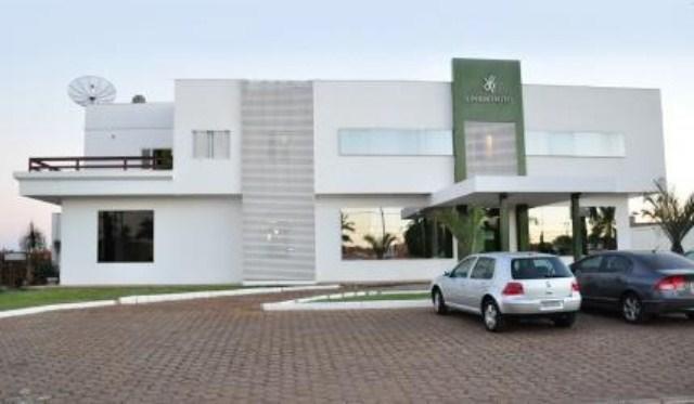Отель Junior Hotel