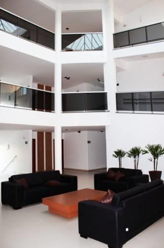 Отель Guines Palace Hotel