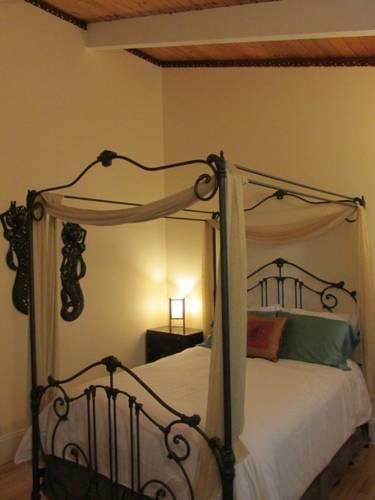 Апартаменты Three Bedroom at Buddha's Cup Retreat at Leleka'ae Falls