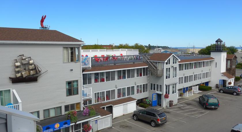 Отель Trade Winds Inn