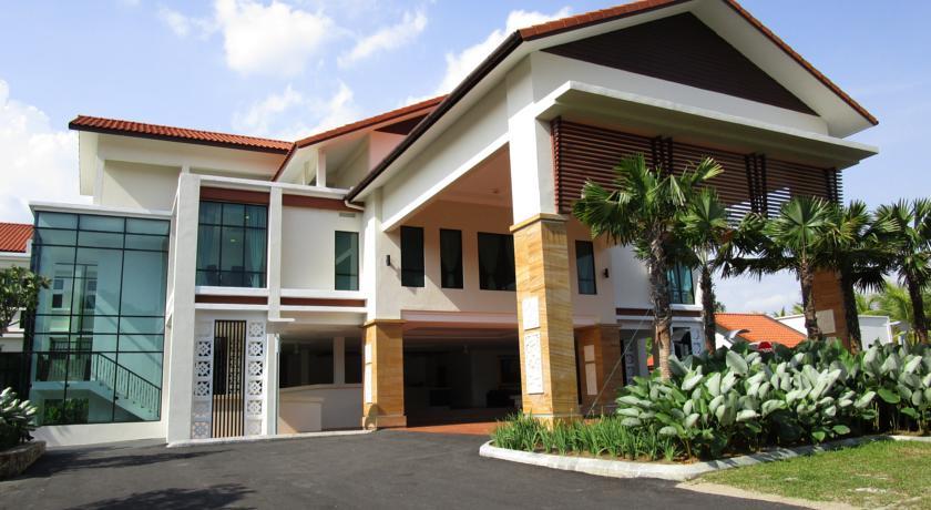 Отель Kinrara Resort