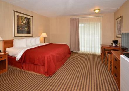 Отель Quality Inn Cape Cod