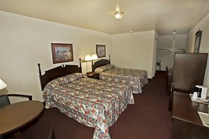 Отель Days Inn Waynesboro