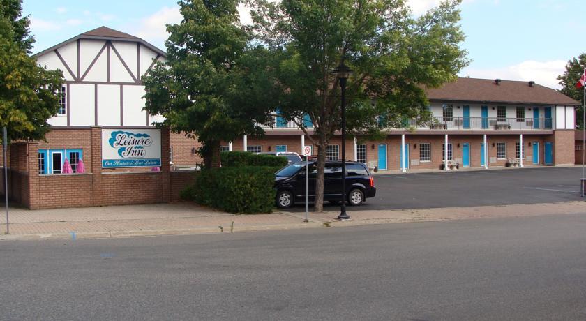 Отель Leisure Inn