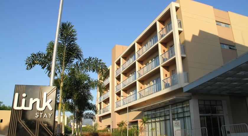 Promenade Link Stay