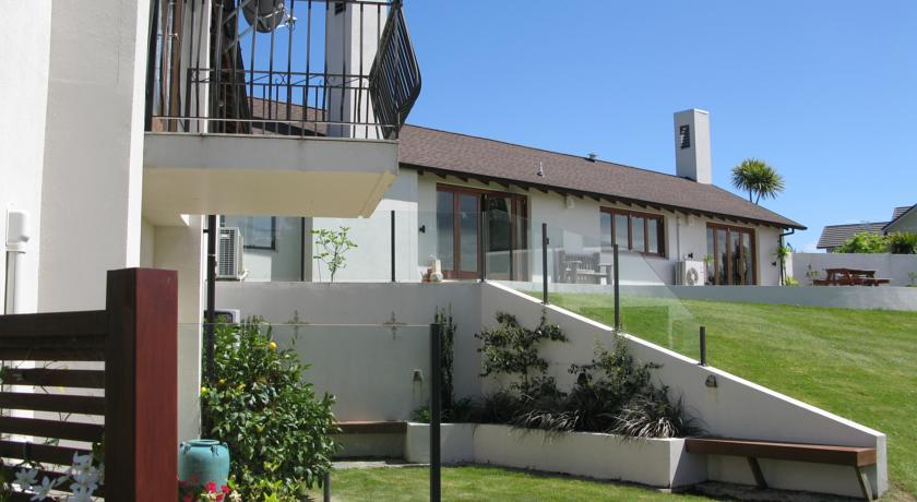 Rive Gauche B&B Lodge