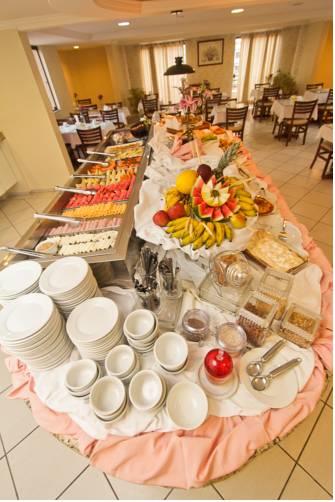 Отель Hotel Ferraz