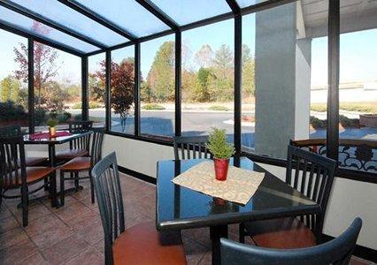 Отель Quality Inn Wilson