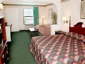 Отель Comfort Inn West