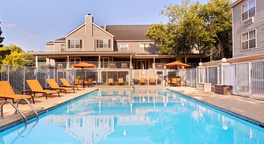 Отель Courtyard by Marriott Athens