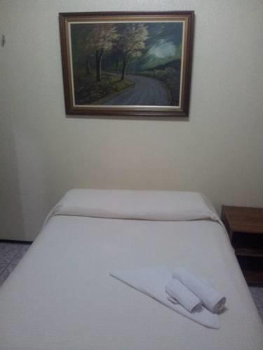 Отель Hotel Monólitos