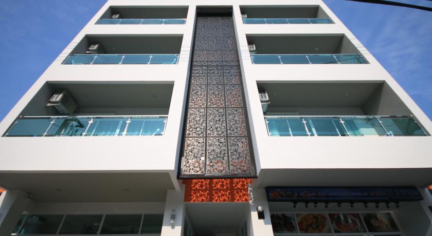 Karon Sea Side