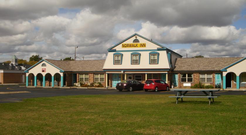 Отель Norwalk Inn