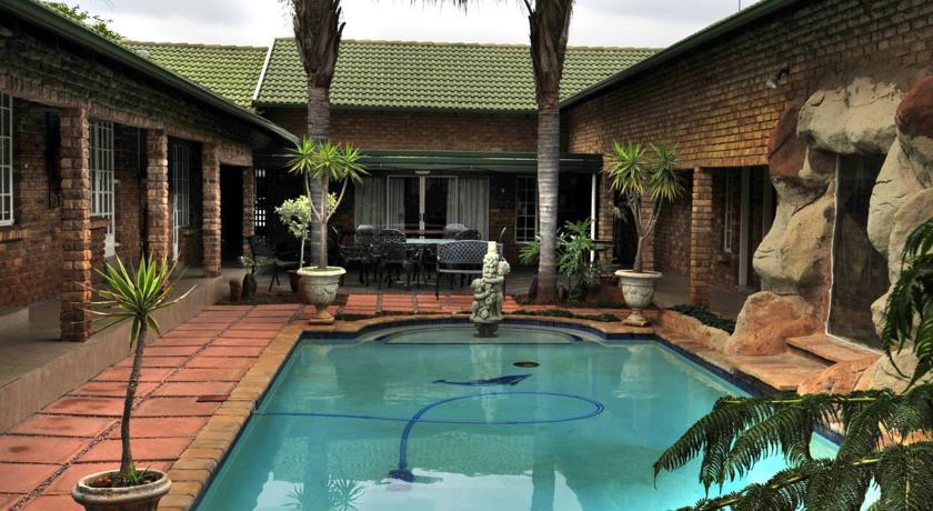 Mazambane Guesthouse