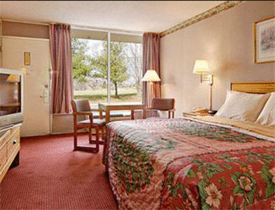 Отель Days Inn White House