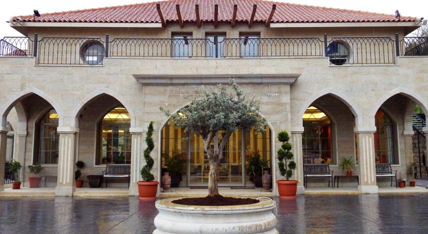 Отель Cherry Blossom Boutique Hotel