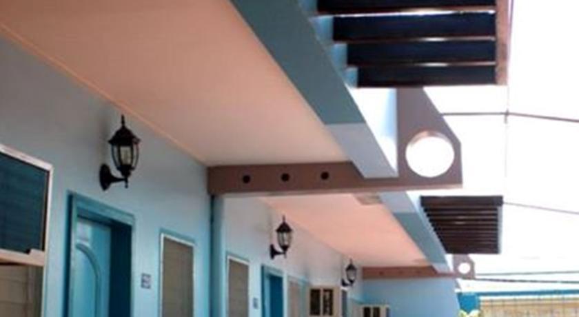 Отель Rozen Suites Malakas