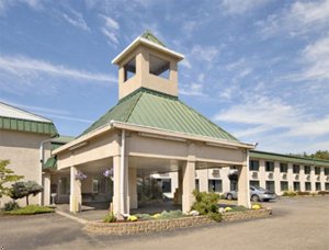 Отель Days Inn Williamstown