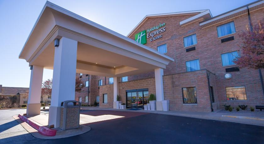Отель Holiday Inn Express Hotel & Suites Edmond