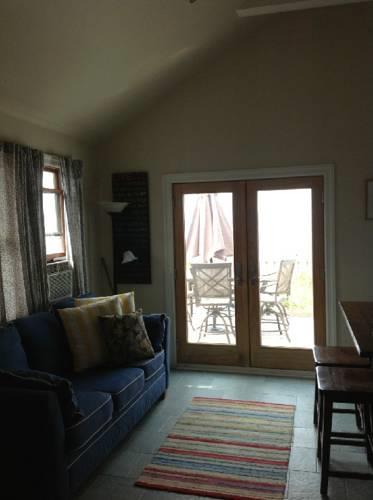 Апартаменты Shore Beach House