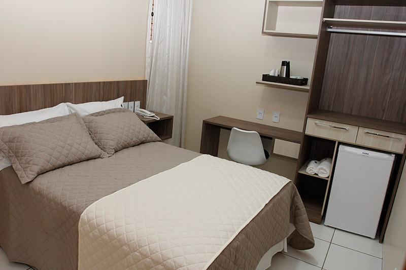 Отель Topazzio Hotel
